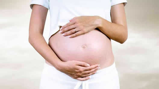 怀孕初期出血hcg下降是什么原因