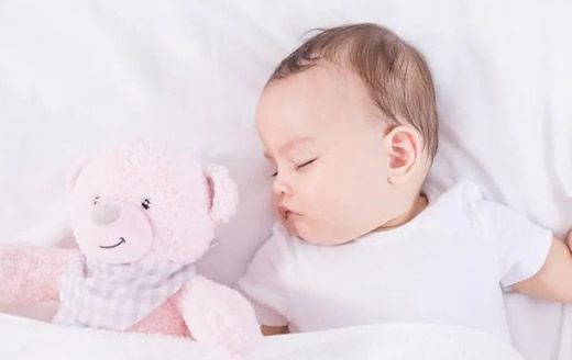 为什么1-3岁宝宝老爱摸着乳房睡觉(怎么办)