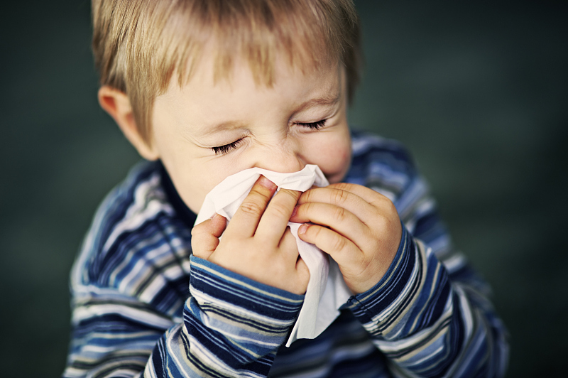 感冒和鼻炎怎么区分？春季防治过敏性鼻炎的五个小妙招