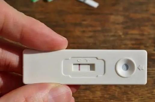 怀孕多久能用验孕棒测出来？验孕棒一深一浅是怀上不
