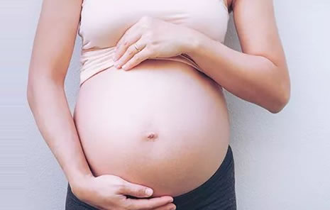 怀双胞胎的早孕反应是不是比单胎早(孕早期测双胞胎最有效的方法)