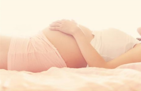 怀双胞胎的早孕反应是不是比单胎早(孕早期测双胞胎最有效的方法)