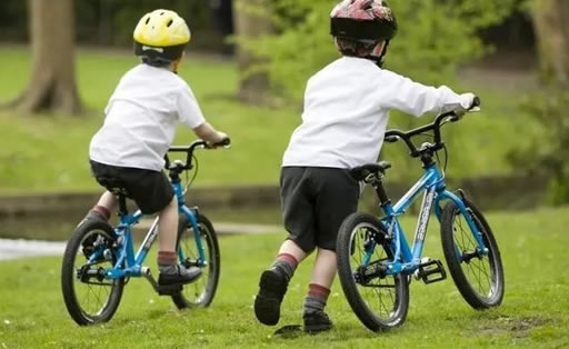 小孩子自行车4岁一8岁品牌