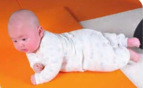 新生儿25个益智互动游戏 让新生儿宝宝越来越聪明