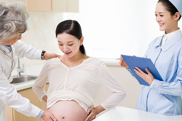 10种征兆提醒宝宝要出生了(分娩前女性有什么需要注意的)