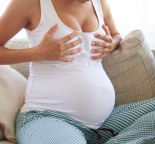 怀孕期间乳房七大变化是什么(怀孕期间女性乳房的变化)