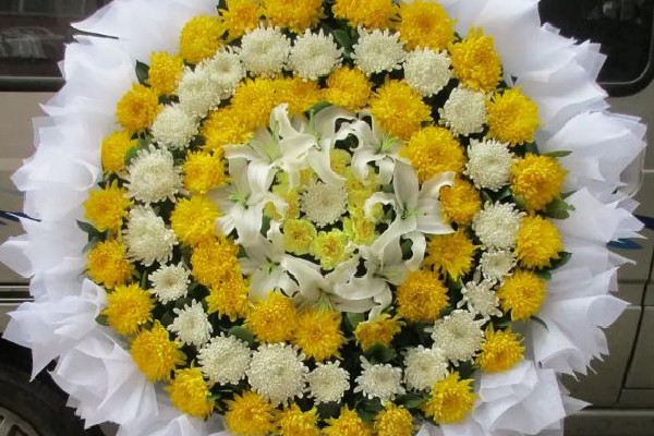 花圈落款写颠倒店家被索赔2万 花圈有什么讲究吗