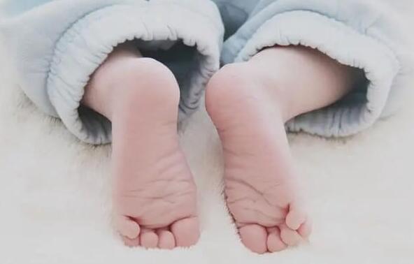 新生宝宝常见的6个小动作,你家宝宝有吗？