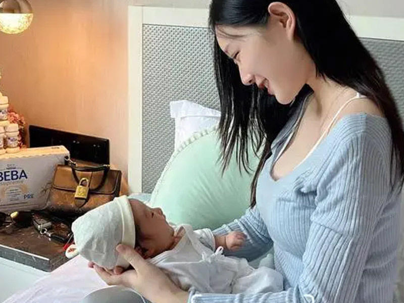 母乳喂养对妈妈的好处和坏处(产后保健服务指南)