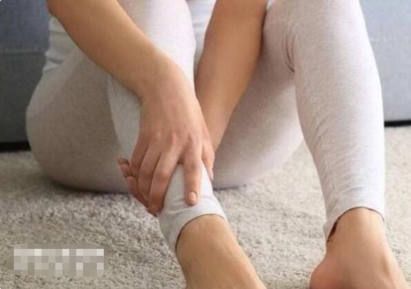 孕妇腿抽筋怎么恢复快(缓解孕妇腿抽筋的方法)