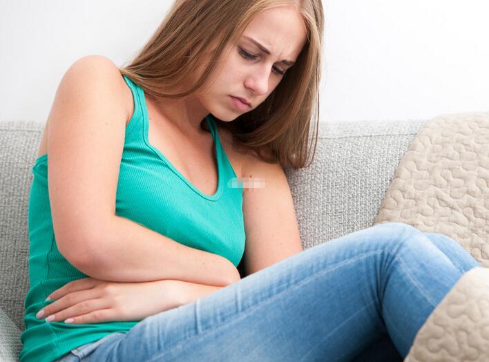 女性小肚子隐隐作痛是怎么回事(附6个因素造成的)