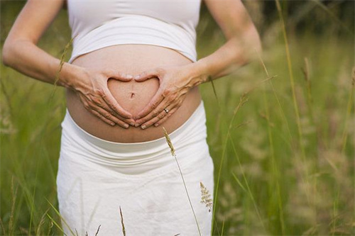 盘点怀男孩孕妇乳房的5个特点！乳房增大、胀疼、颜色变深都是信号