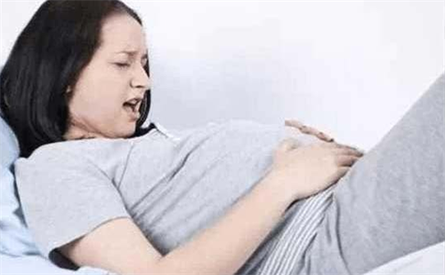 孕期胎位不正是怎么造成的要清楚！胎位不正如何有效纠正