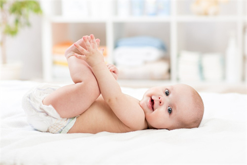 哺乳期科学断奶有7招,离乳不离爱宝宝不受罪！快试下