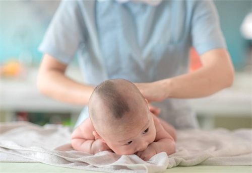 如何给7个月的宝宝做早教？附适合7个月宝宝的亲子游戏介绍