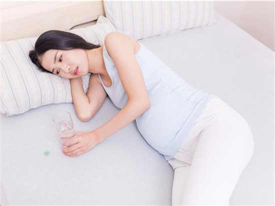 怀孕初期多久可以测出早孕？解析怀孕初期的常见症状