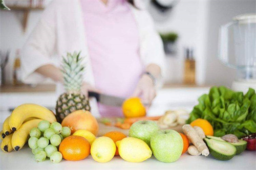 产后6个月是黄金期!哺乳期科学减重指南(附时间规划表)