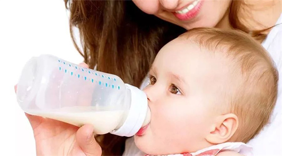 2026马年新生儿起名避坑手册：这些名字千万别踩（附正确思路）