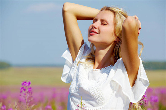 易孕期同房姿势有讲究？这些体位可能更助孕