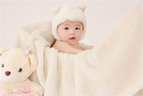 孩子发烧咳嗽≠普通感冒！儿童流感的4个典型症状,一眼区分