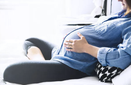 怀孕后能同房吗？不同孕期的性行为禁忌与注意事项