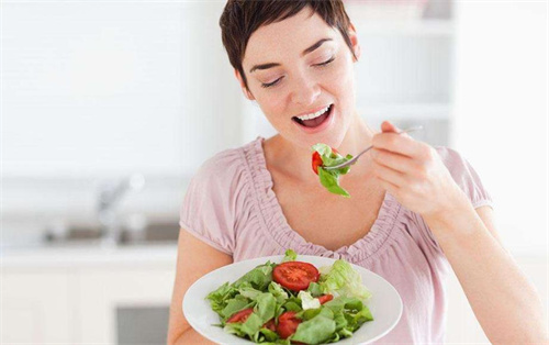 孕期激素波动下的面部护理秘诀！让准妈妈安心焕亮肌肤