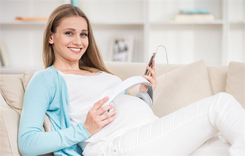 不止保湿！孕妇面部护理如何同步改善孕期暗沉与细纹？