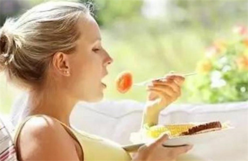 老公说“产后胸变丑”？3招重建自信，丰胸同时疗愈身材焦虑