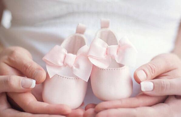 女性孕早期的症状总结,尿频、月经停止可