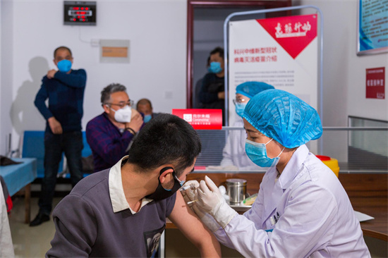 男性也会感染HPV！为了妻子的健康，老公需要打疫苗吗？