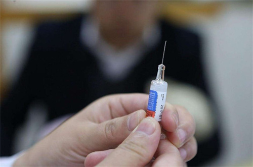 无痛分娩真的不痛吗？打无痛会留下腰疼的后遗症吗？