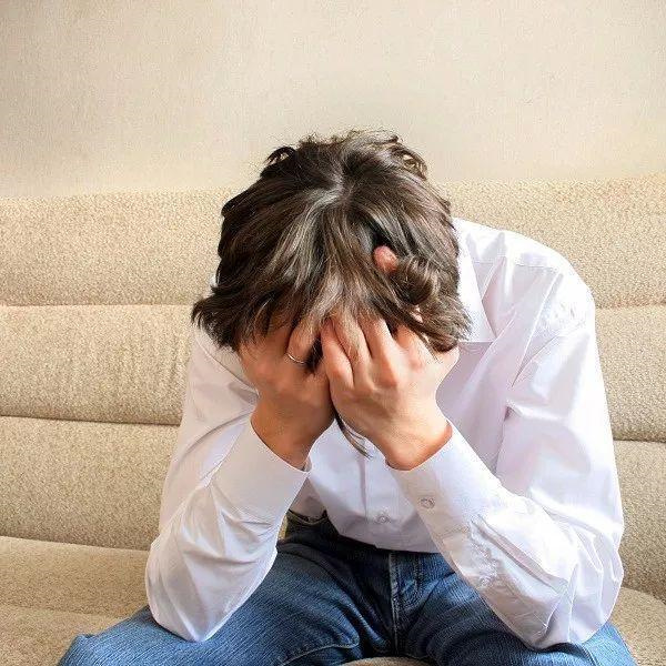 长期久坐、穿紧身裤会“杀精”？高温工作环境对男性生育的影响