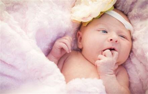 【陈】姓女宝起名2026年最新版！避开烂大街“梓涵”的高冷古风名