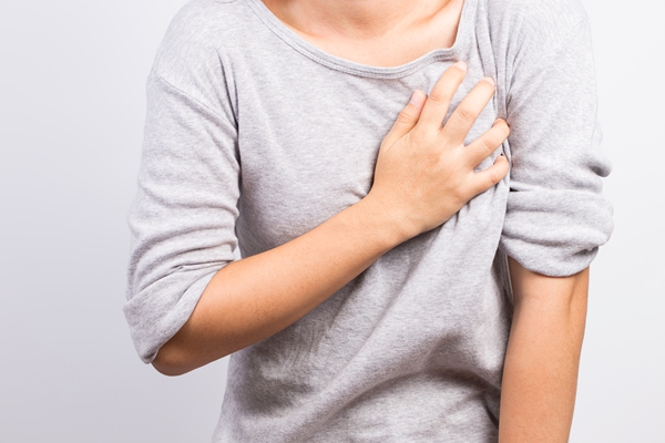 乳房一晃动就一颤一颤的怎么改善？如何正确洗内衣