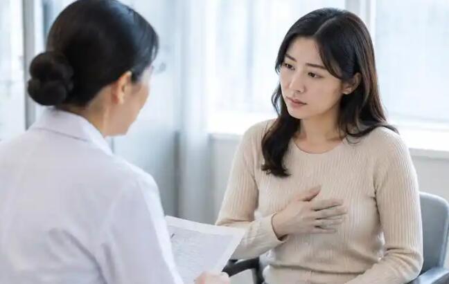 乳房表面疼怎么回事？不一定是大病，先分清疼痛来源