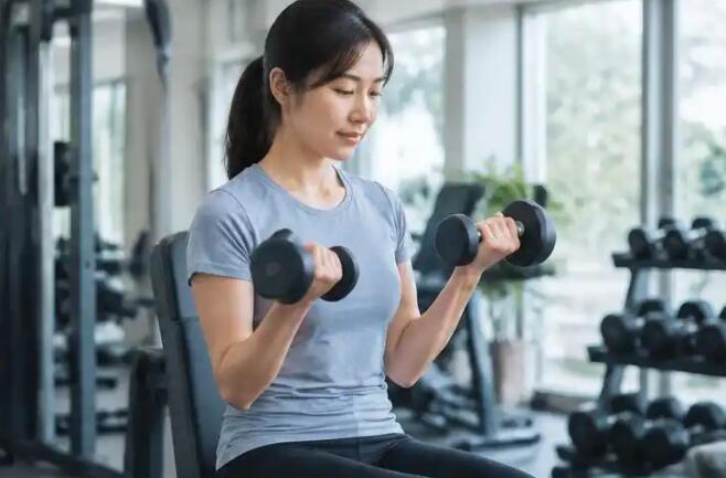 乳腺癌别以为做了彩超就能确诊？看懂这3个关键区别，别把进一步检查拖成隐