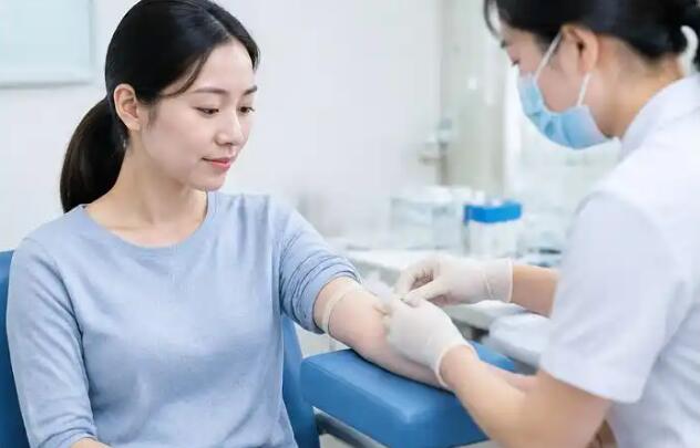 乳房有肿块别急着当癌？常见7种乳房疾病，看3个关键区别，第7种别拖延