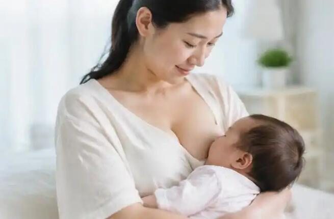 一边乳房没奶水怎么追奶？先别急着喝汤，搞清这3个原因再下手也不迟