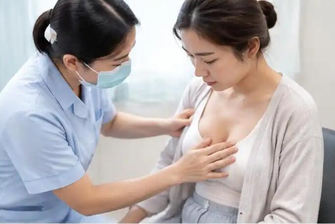 胀奶硬扛不处理，乳房会怎样？医生：别拖到发烧化脓才后悔