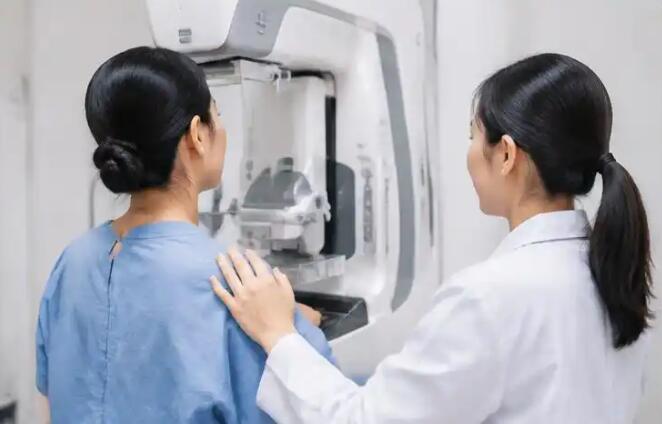乳腺癌前期筛查查什么？医生提醒：这5个项目别漏掉，第3个很多人没做过