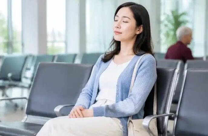 乳腺癌高危人群别等摸到肿块才后悔？这4类女性要警惕，第2类最容易忽视